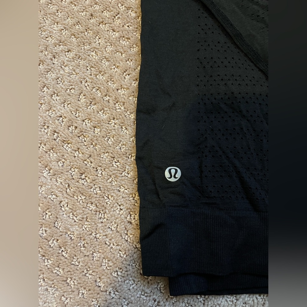 Lululemon Black Long Sleeve